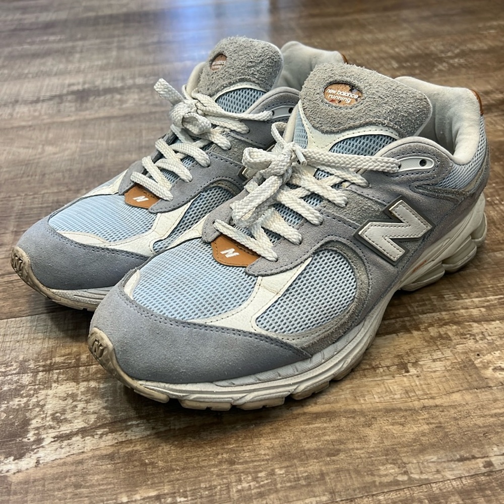 New Balance Men's 2002R Sneakers | Size 10.5 | Wet Blue